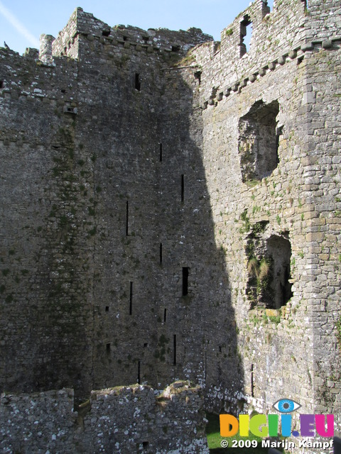 SX03245 Arrow slits east range Carew castle